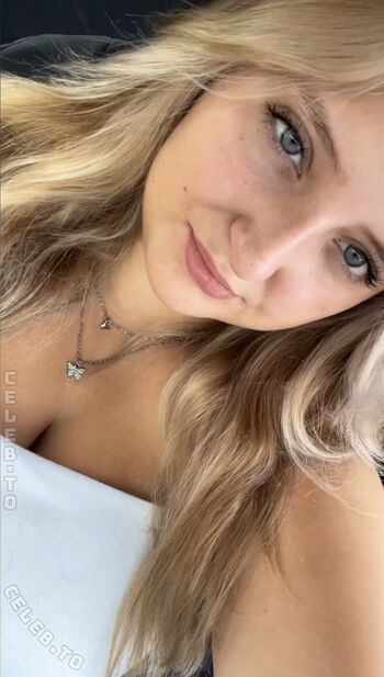 Full leaked Lealreen private onlyfans photo