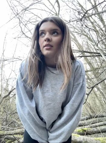 Full leaked Leasophie private onlyfans photo