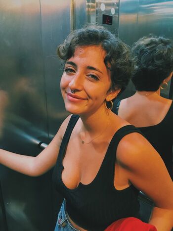 Full leaked Lebanese girls  page private onlyfans photo