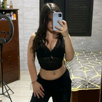 Full leaked Lebanese girls  page private onlyfans photo