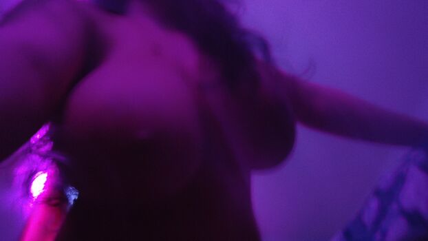 Full leaked Lebnaniyyaa private photo