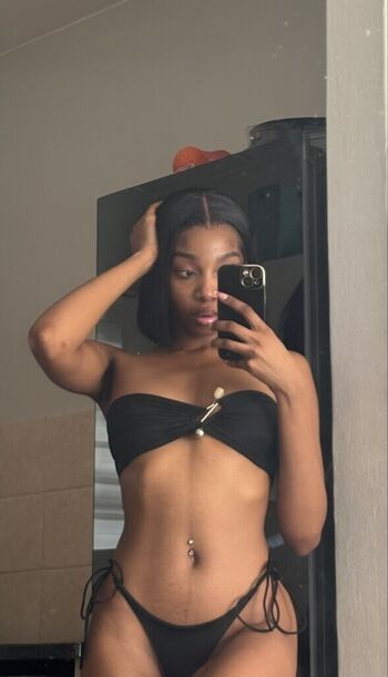 Full leaked Lebuitton private onlyfans photo