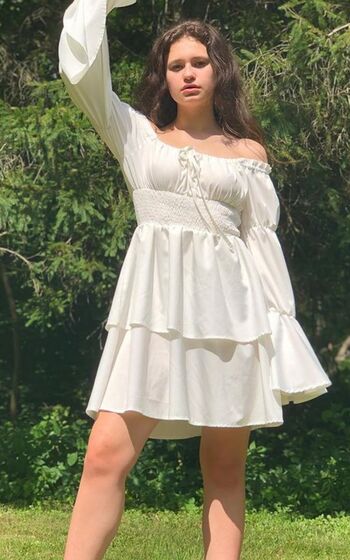 Full leaked Leeseyes private onlyfans photo