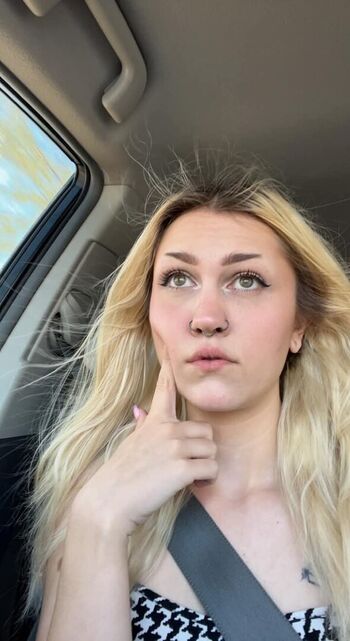 Full leaked Left fordread page private onlyfans photo