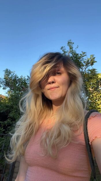 Full leaked Left fordread page private onlyfans photo