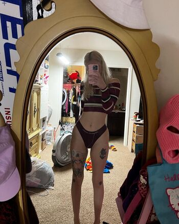 Full leaked Left fordread page private onlyfans photo