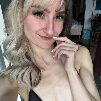 Full leaked Leiahazy private onlyfans photo