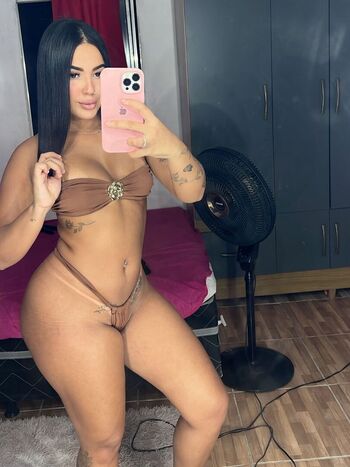 Full leaked Lellyzinha private onlyfans photo
