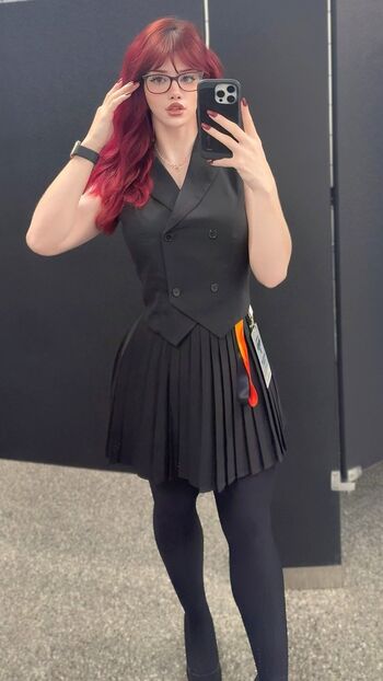 Full leaked Lemonkiwi private photo