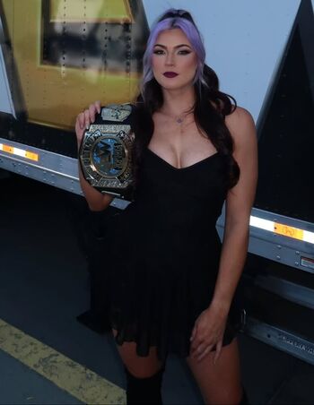 Full leaked Lena kross page private onlyfans photo