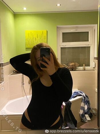 Full leaked Lenaa stk  page private onlyfans photo