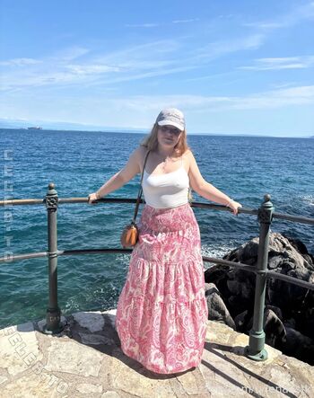 Full leaked Lenaa stk private onlyfans photo