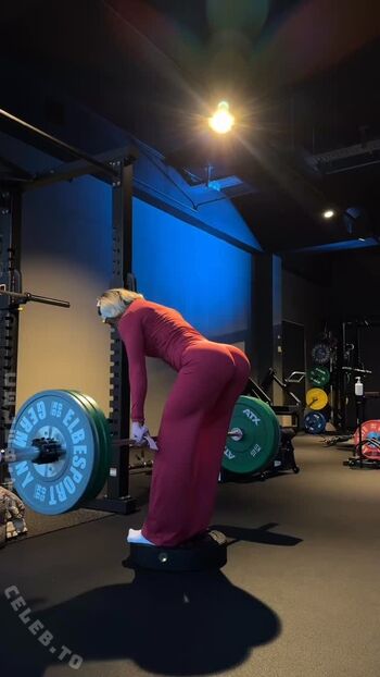 Full leaked Lenaajoy page private onlyfans photo