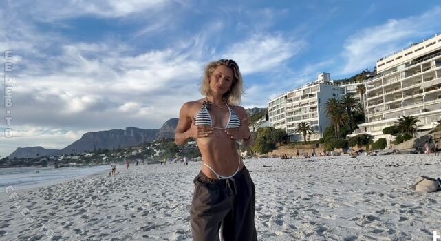 Full leaked Lenaajoy private onlyfans photo