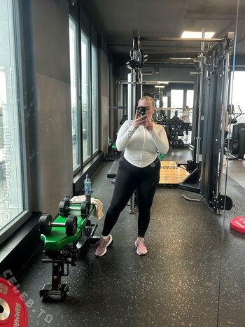 Full leaked Lenadenisee page private onlyfans photo