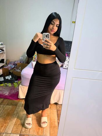 Full leaked Lenafarhat private onlyfans photo