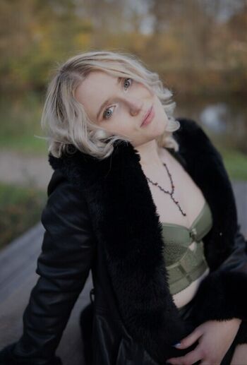 Full leaked Lenathegarbagecan private photo