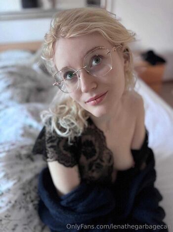 Full leaked Lenathegarbagecan private photo