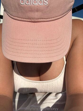 Full leaked Lenceyy private onlyfans photo