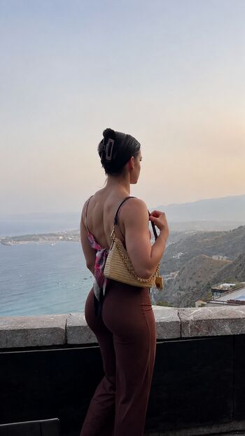 Full leaked Leona maronn private photo