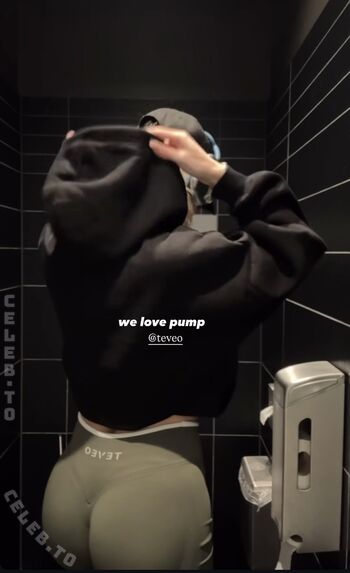 Full leaked Leonie rld private onlyfans photo