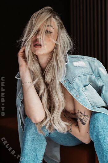 Full leaked Leonie weise private onlyfans photo