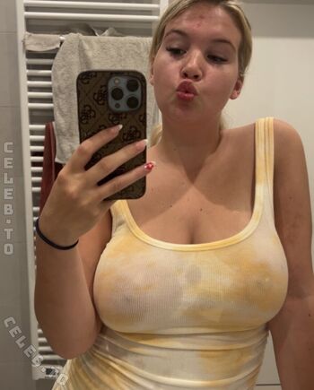 Full leaked Leonieblondiii private photo