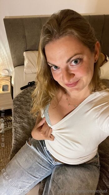 Full leaked Leonieslust private onlyfans photo