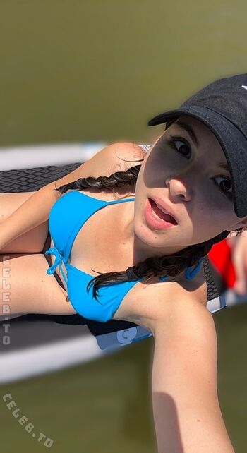 Full leaked Leonih page private onlyfans photo