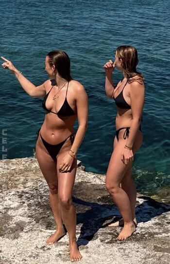 Full leaked Leonyymartinek private photo