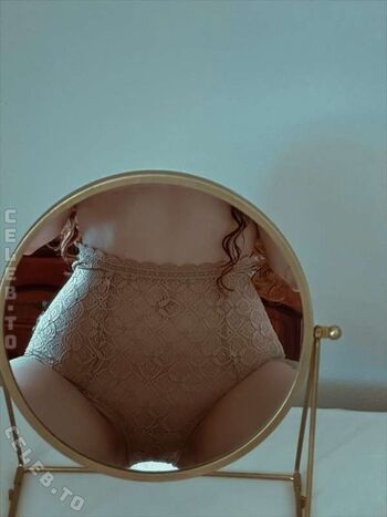 Full leaked Leratlerat page private photo