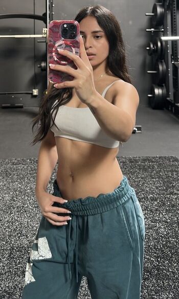 Full leaked Lesizzl page private photo