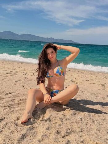 Full leaked Lesli de la torre private photo