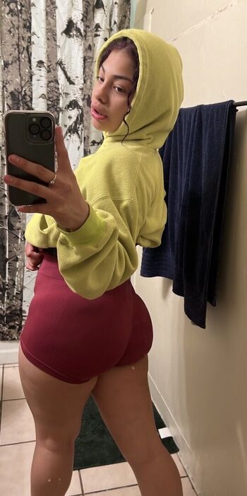 Full leaked Lesly hernandez private photo