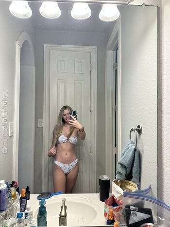 Full leaked Lexi smith private photo