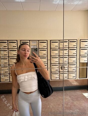 Full leaked Lexi page private photo