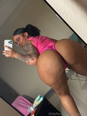 Full leaked Lexisoriya private onlyfans photo