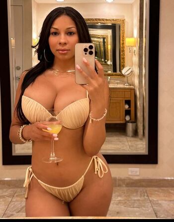 Full leaked Lexxispage private onlyfans photo