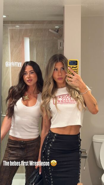 Full leaked Lexy nair private onlyfans photo