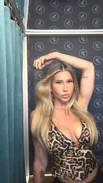 Full leaked Lexy nair private photo