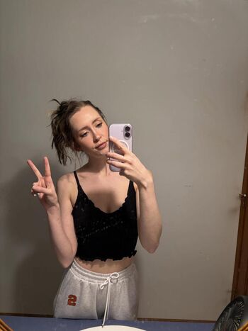 Full leaked Leyaroundwithme private onlyfans photo