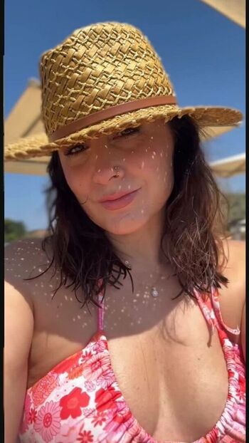 Full leaked Leyla aslan private onlyfans photo