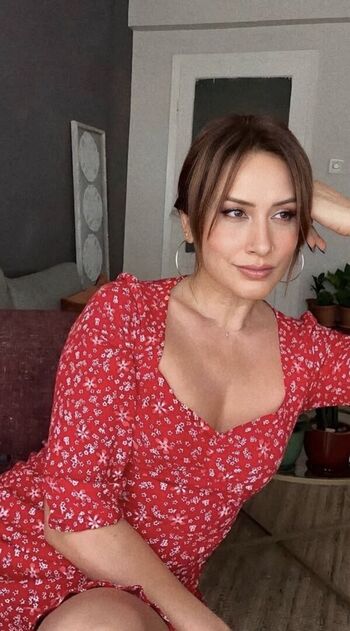 Full leaked Leyla aslan private onlyfans photo