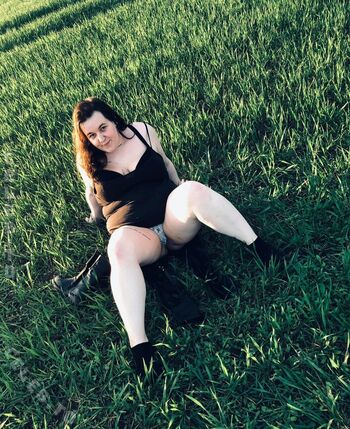 Full leaked Lia bloom private onlyfans photo