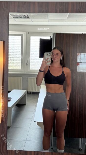 Full leaked Lia stermann private photo