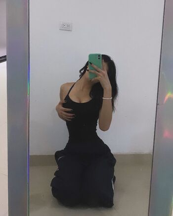 Full leaked Lialincar private onlyfans photo