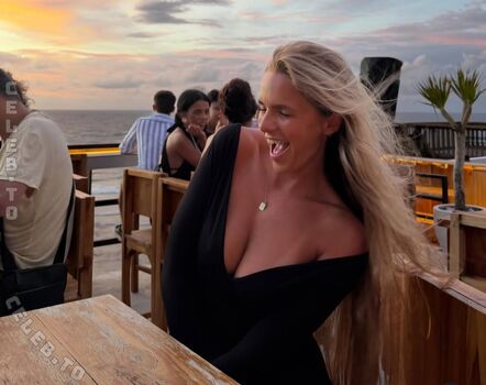 Full leaked Lies zhara private onlyfans photo