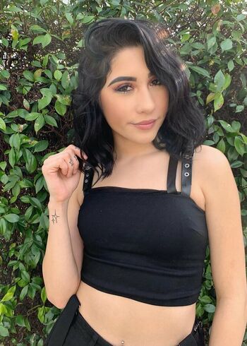 Full leaked Lifebeingdest private photo