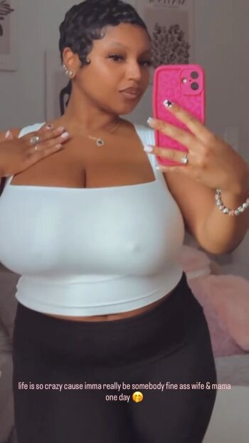 Full leaked Lifeeofjanaeee private photo