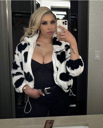 Full leaked Lightskin  page private onlyfans photo